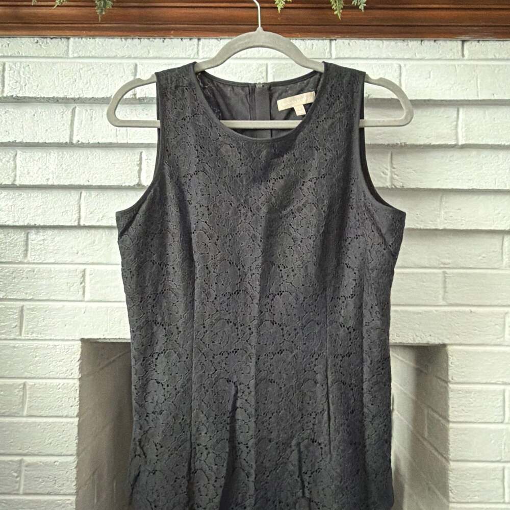Banana Republic Sleeveless Black Floral Lace Top with Zip Back